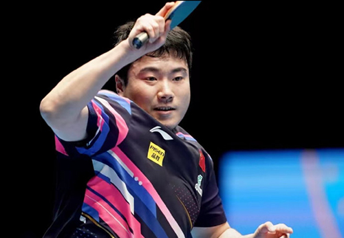 首局逆转定基调!林诗栋4-0完胜梁靖崑 晋级WTT总决赛男单八强